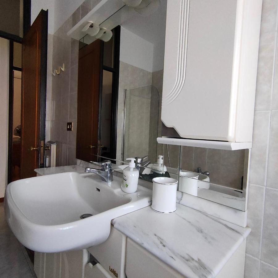 Antonelli Apartment Novara Esterno foto